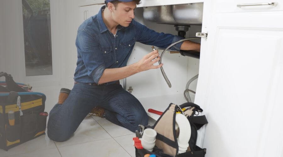 Local water heater installation in California, MO